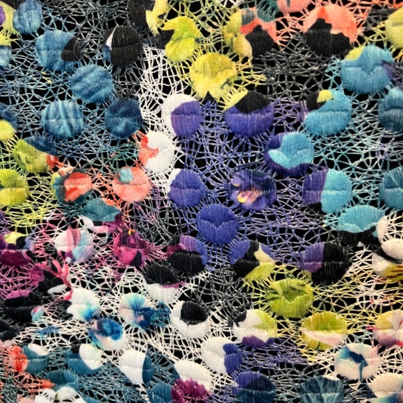 Tahari size 2 New with Tags skirt - Picture 4 of 14